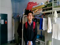 免费观看 大神寝室里的微电影之 517 那些蛋碎