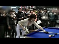 桌球<em>美女</em>性感炫技 <em>翘臀</em>摇摆巨乳蹭桌 高清(360