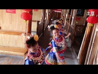 湖南怀化学院唐萍教授原创的<em>土家</em>族<em>排舞</em>《摆手