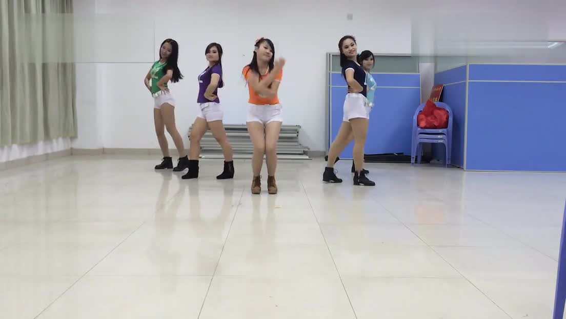 模仿跳舞团模仿<em>少女时代</em> 日本<em>综艺</em>节目 <em>2011</em>-