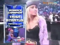 <em>WWE女子</em>撕衣 泥浆摔角大战视频-游戏视频 看