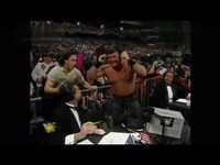 <em>WWE</em>历届皇家大战坑爹Top 10 艳星贴身<em>激吻</em>抛