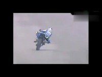 超清花絮 摩托车比赛视频 震撼全场跑车-游戏视