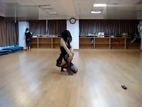 <em>美女</em>男人 热舞<em>丁字裤</em> 时装秀透明无内衣走光-视