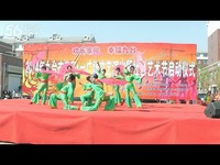 焦点视频 伞舞《烟花三月》九台市阳光艺术团